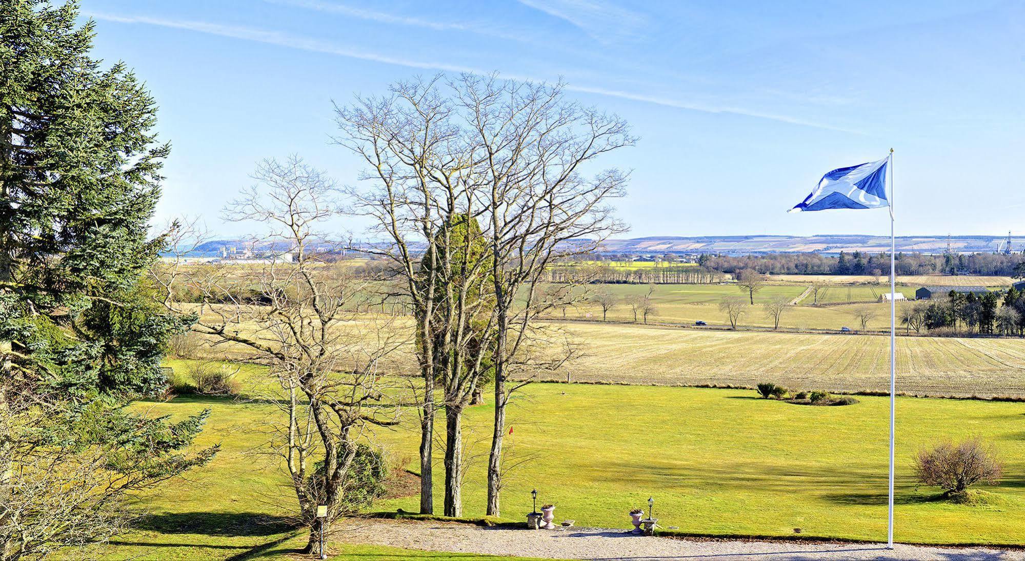 Kincraig Castle Hotel Інверґордон Екстер'єр фото